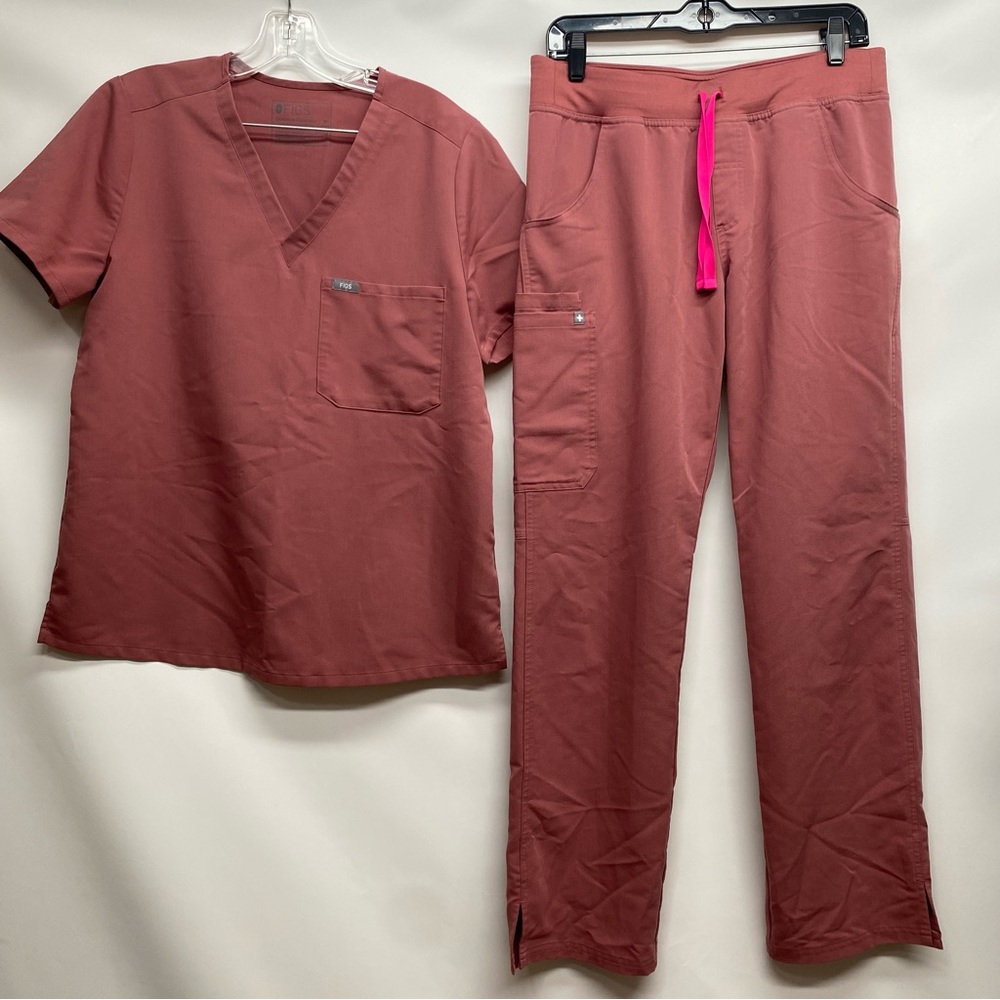 Figs Mauve Catarina One-Pocket Scrub Top and Kade Pants set sz M PO3555